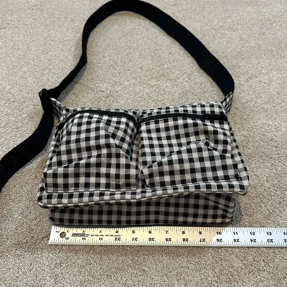 Baggu Medium Cargo Crossbody in Black & White Gingham